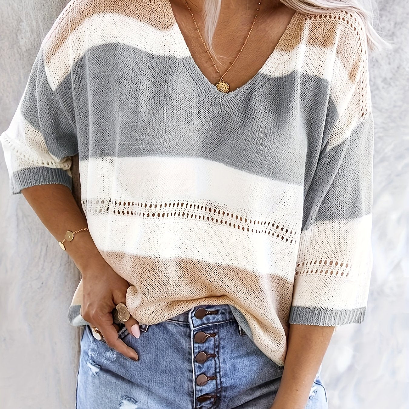 Kaja Skytte | Strikbluse i colorblock med V-hals