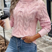 Lise Bonde | Pullover mit Zopfmuster und Rollkragen in Rot
