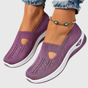 Elena Moretti | Åndbare slip-on sneakers i let strikdesign