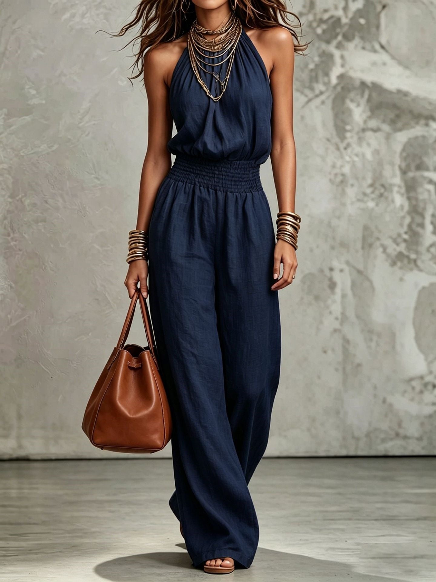 Stine Pedersen | Halterneck jumpsuit med vide ben til kvinder
