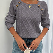 Birgitte Kruse | Strikket Sweater med Knapdetaljer