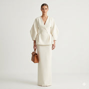 Marisa Vincenti | Elegant to-delt sæt med figursyet blazer og maxi-nederdel