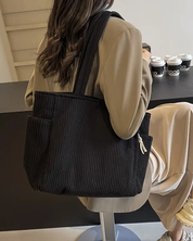 Sophie Moreau | Skuldertaske med elegant snordetalje