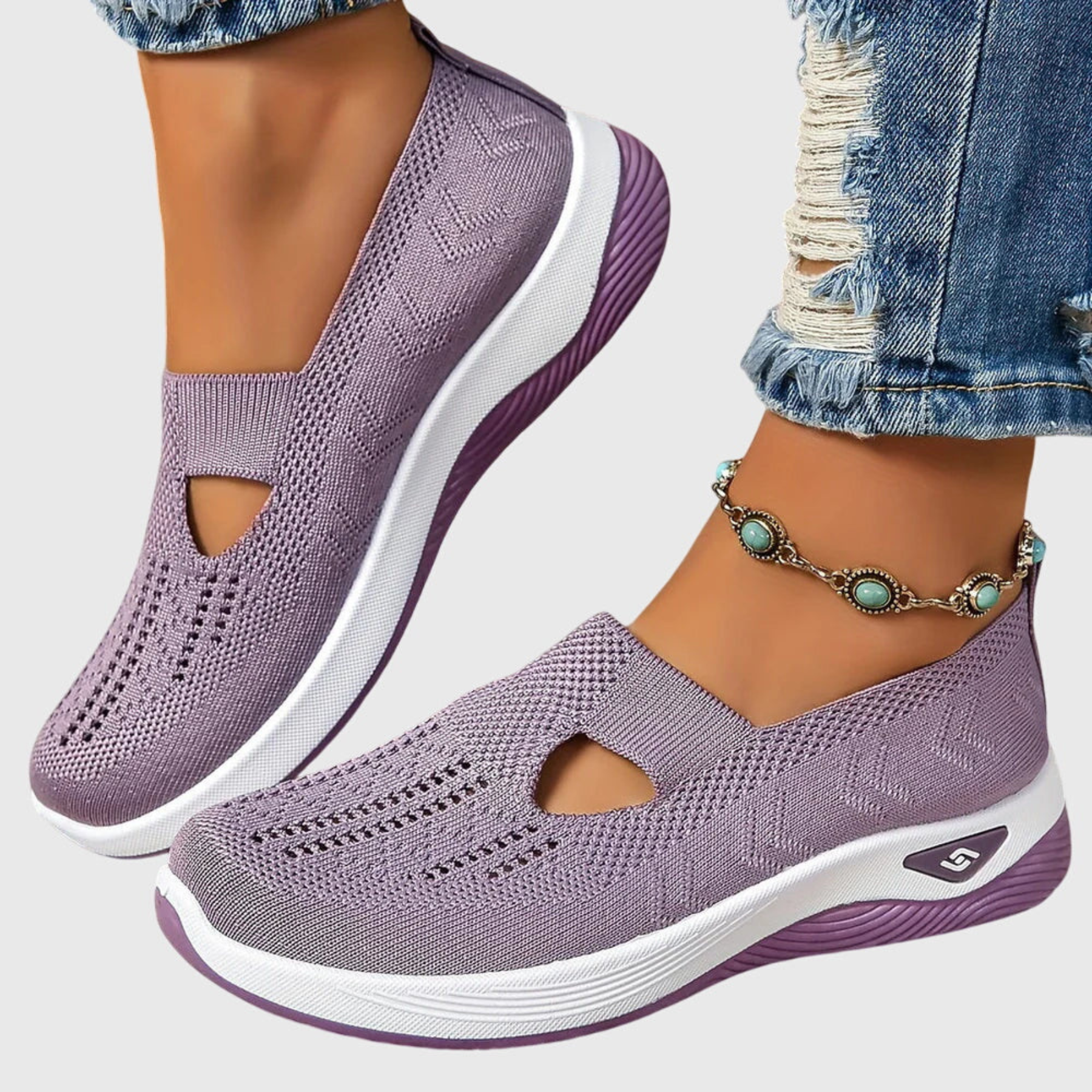 Elena Moretti | Åndbare slip-on sneakers i let strikdesign