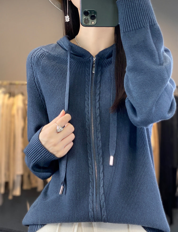Camilla Dahl | Strikket hoodie-cardigan med lynlås i beige