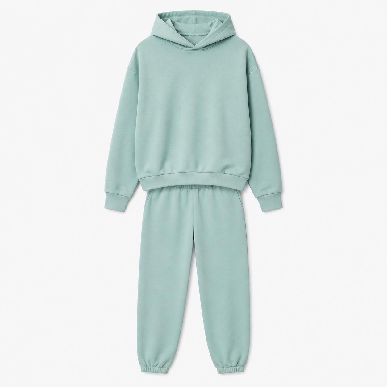 AmalieRybergSweatsaetimintmedhaettetrojeogjoggingbukser-item.png