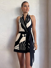 Alessandra Ricci | Mini-halterneck kjole med grafisk sort-hvid print