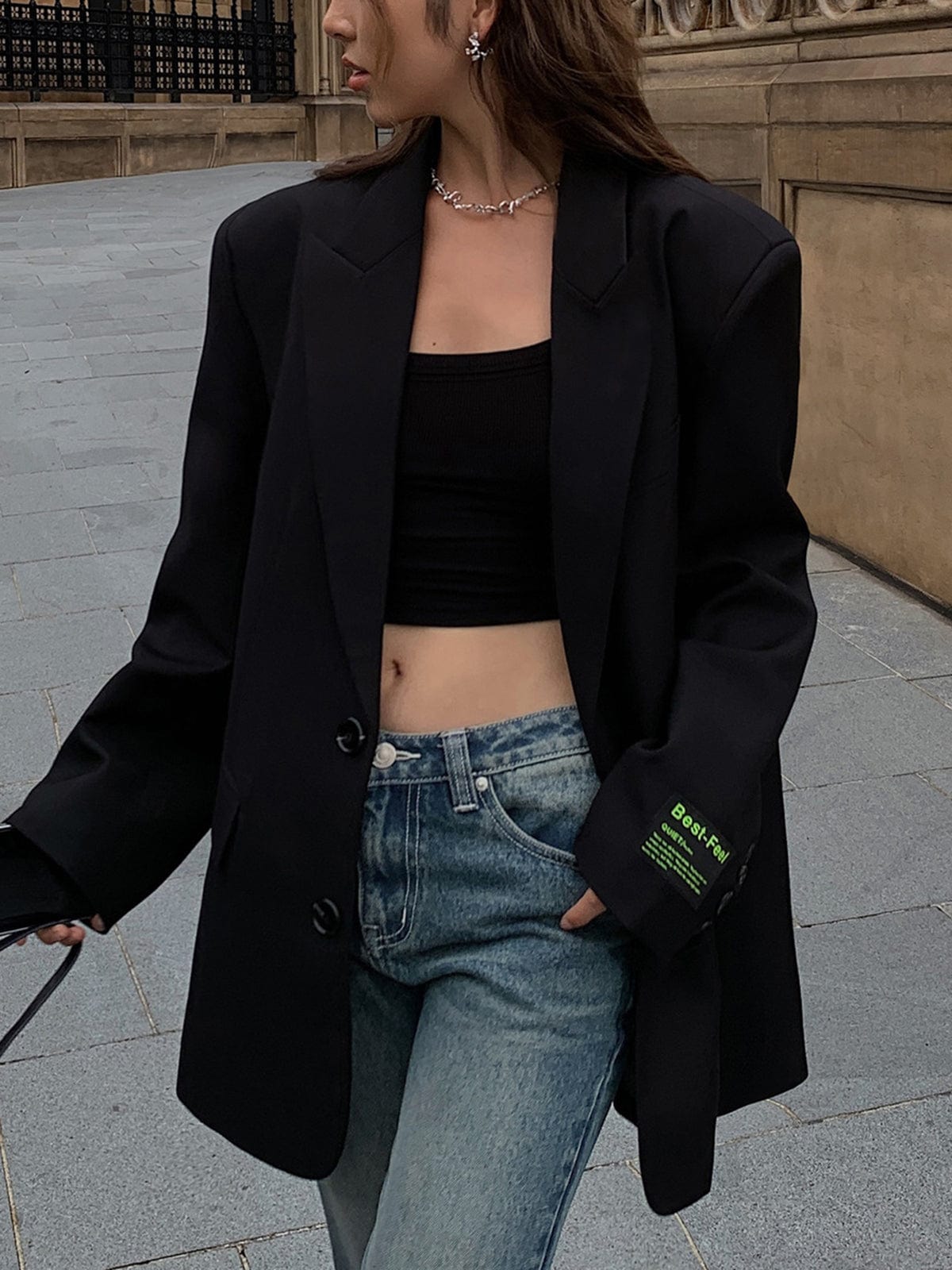 Gabriela Stenmark | Oversized Blazer i Sort – Moderne Minimalistisk Design