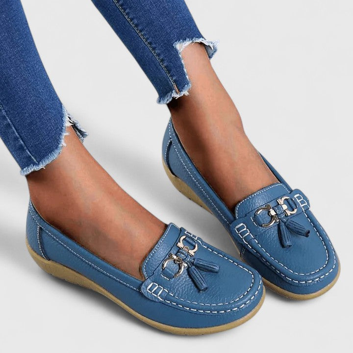 Chloé Dubois | Elegante slip-on loafers med frynsedetalje