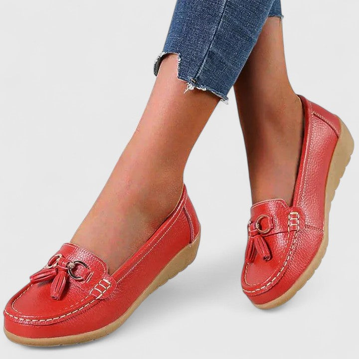 Chloé Dubois | Elegante slip-on loafers med frynsedetalje