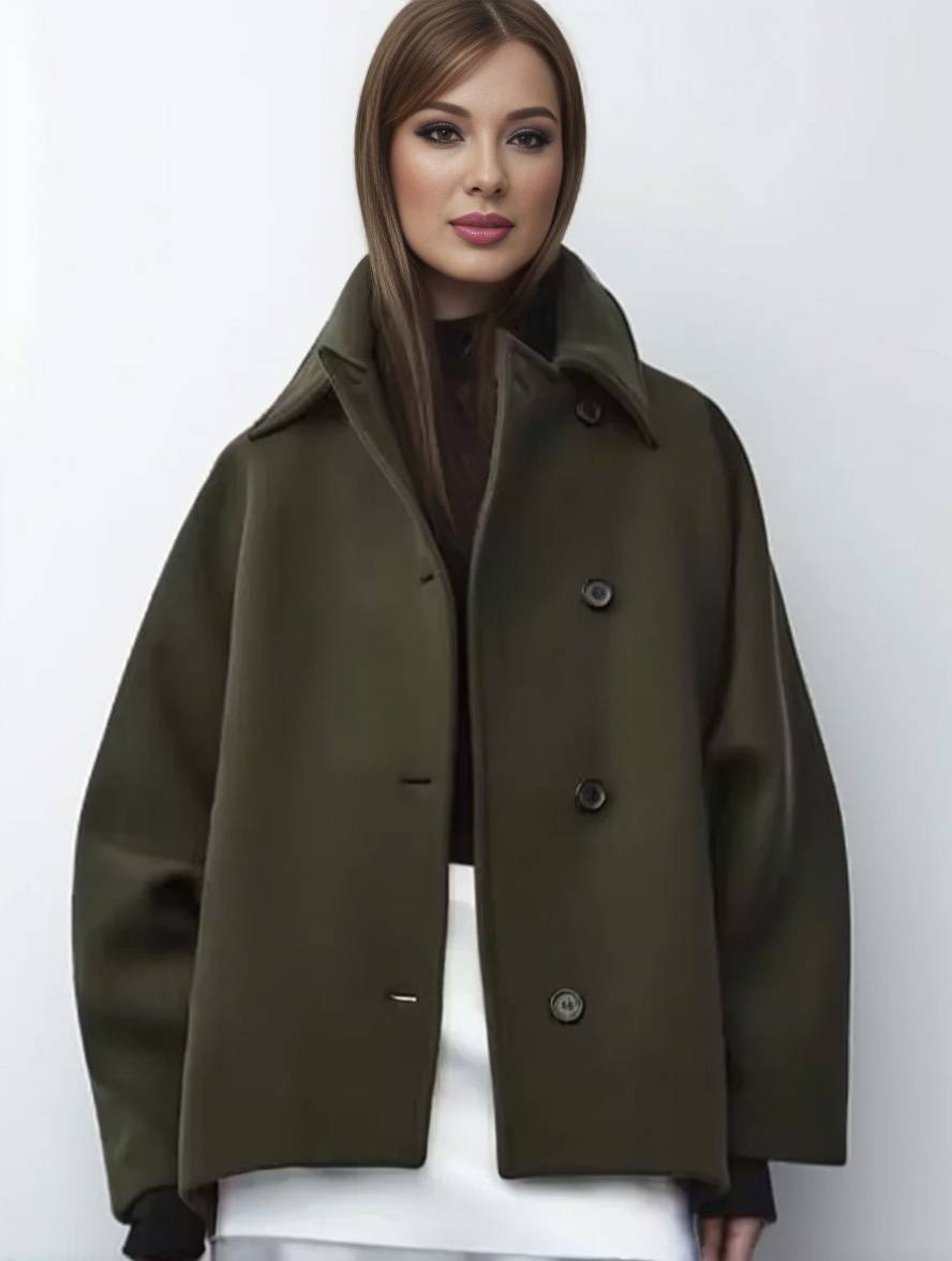 Margot Delacroix | Midi-overcoat i blødt uld med reverskrave og flagermusærmer