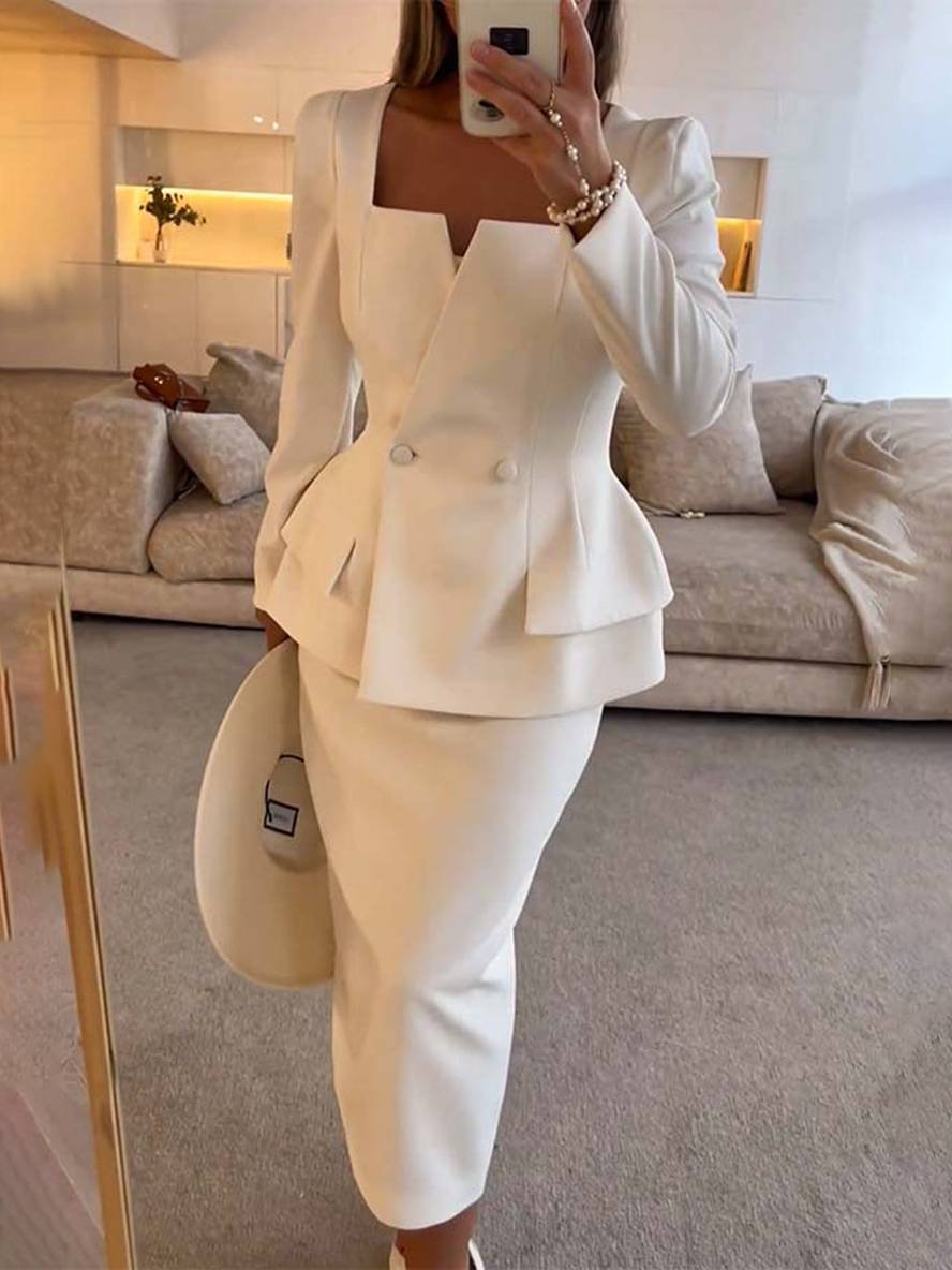 Emilia Russo | Maxi-outfit-sæt med dobbeltradet blazer og firkantet halsudskæring