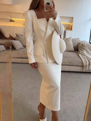 Emilia Russo | Maxi-outfit-sæt med dobbeltradet blazer og firkantet halsudskæring