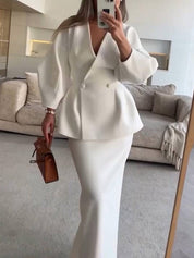 Marisa Vincenti | Elegant to-delt sæt med figursyet blazer og maxi-nederdel