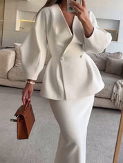 Marisa Vincenti | Elegant to-delt sæt med figursyet blazer og maxi-nederdel