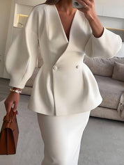 Marisa Vincenti | Elegant to-delt sæt med figursyet blazer og maxi-nederdel