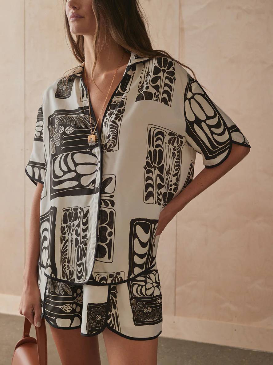 Noa Bellucci | Sommerligt sæt med grafisk print og shorts