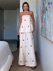 Giulia Santoro | Polka Dot Outfit Set med Strapless Top og Vide Bukser