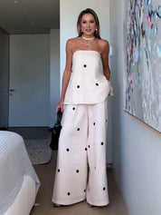 Giulia Santoro | Polka Dot Outfit Set med Strapless Top og Vide Bukser
