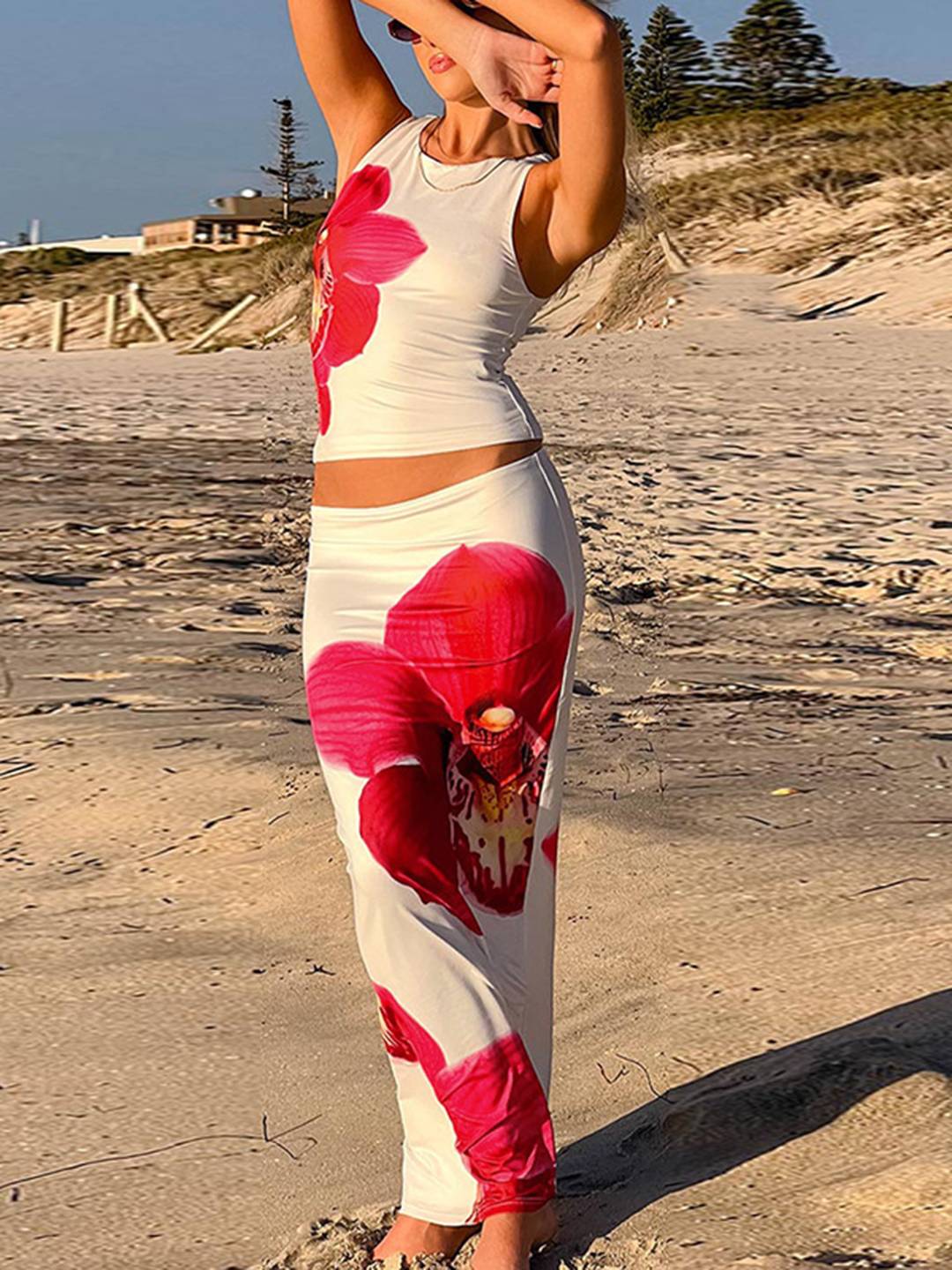 Giulia Marchetti | To-delt sæt med blomsterprint og elegant maxi-nederdel