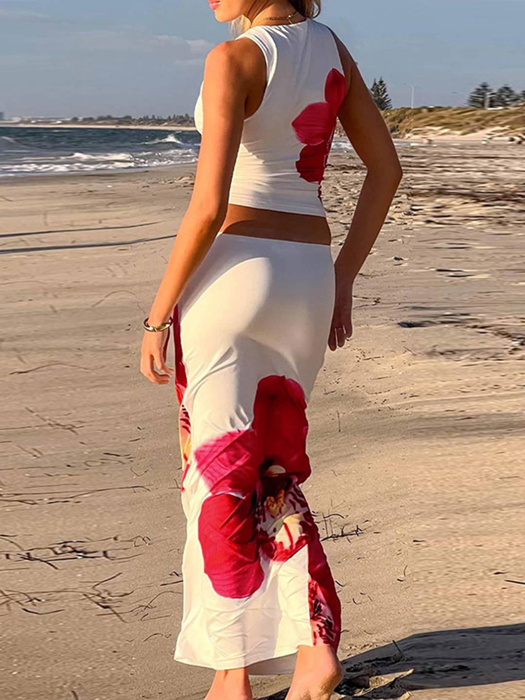 Giulia Marchetti | To-delt sæt med blomsterprint og elegant maxi-nederdel