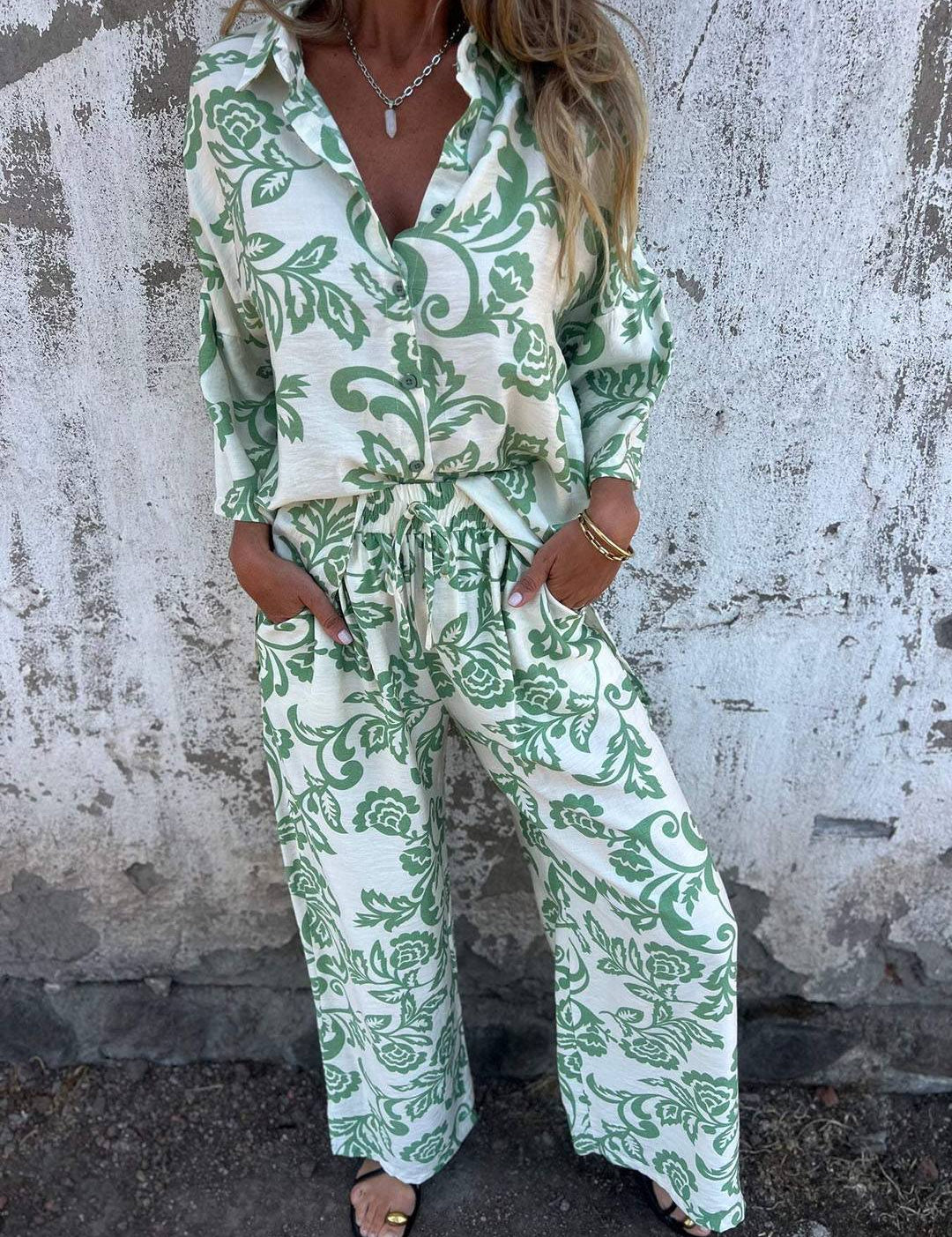 COwosuit01250031-1.jpg