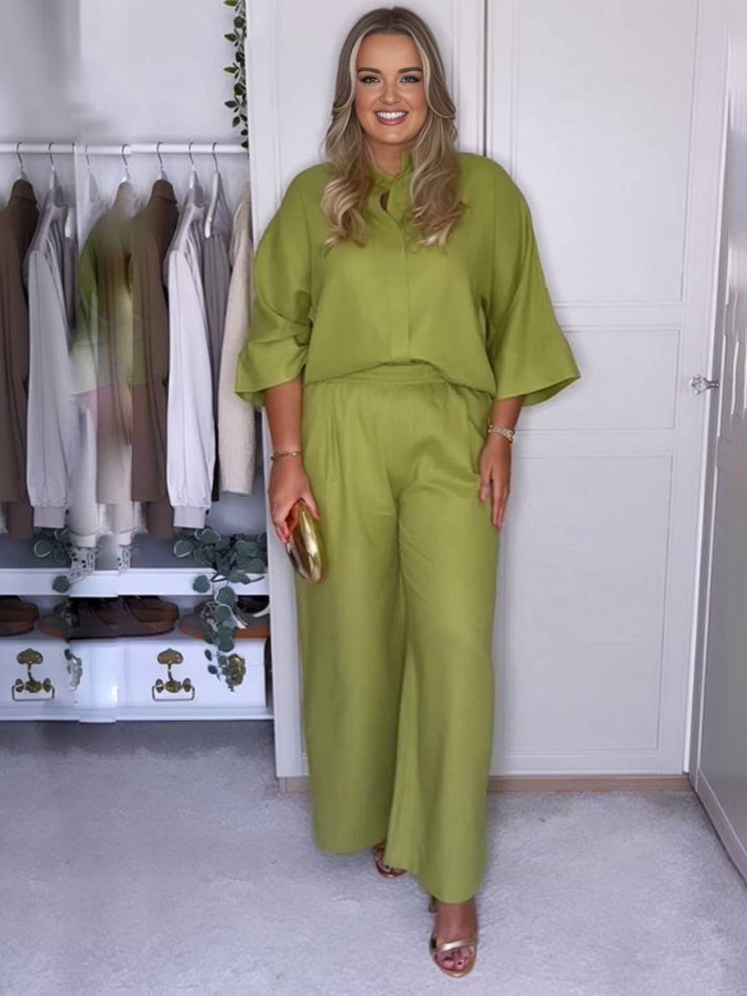 Adriana Pemberton | Outfit-sæt med løs skjorte og vide bukser