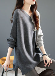 Karen Olsen | Asymmetrisk to-farvet pullover med knapper