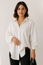 Francesca Aldridge | Oversized Hvid Skjorte med Drop-Shoulder