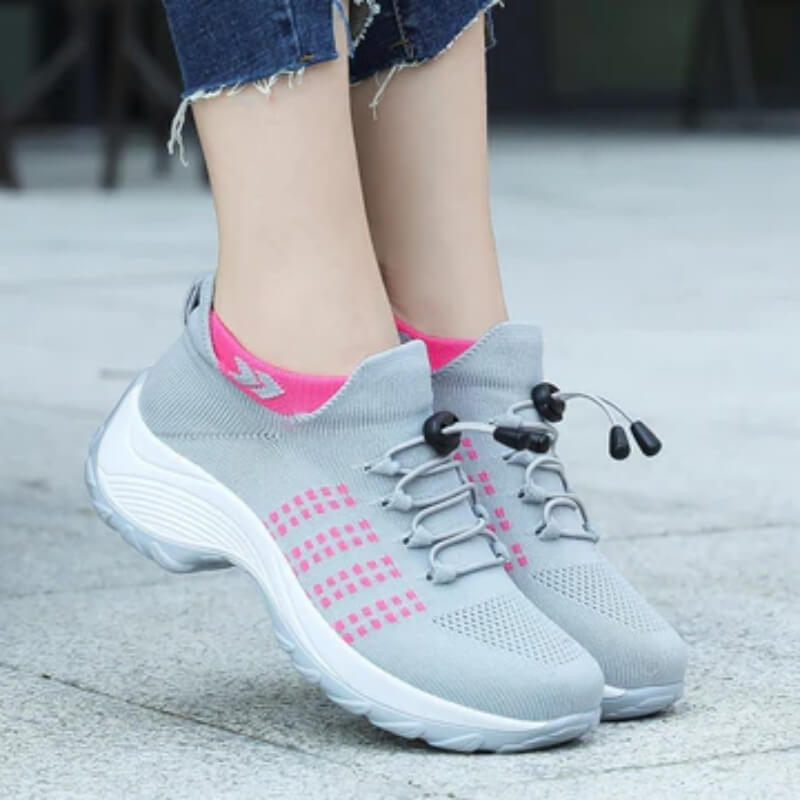 Davina Larsson | Sport Sneaker i Navy med Blå Detaljer