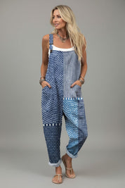 Emilie Poulsen | Boho Jumpsuit med grafisk patchwork-print til kvinder