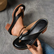 Elena Rossi | Slip-on sandalhæle med minimalistisk elegance