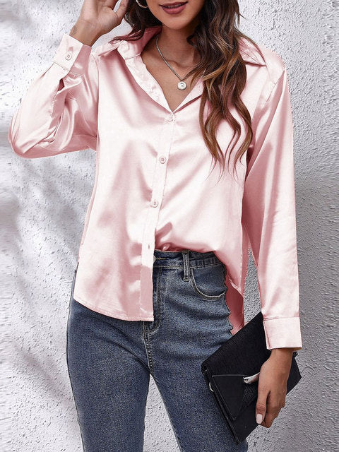 Chloé Moreau | Satin skjorte med elegant frontknude