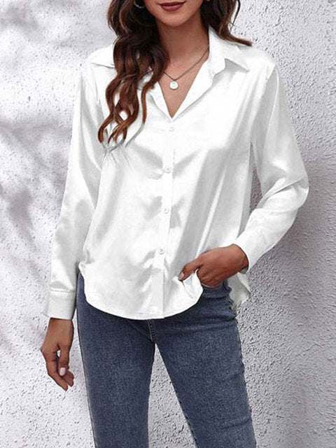 Chloé Moreau | Satin skjorte med elegant frontknude