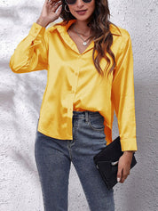 Chloé Moreau | Satin skjorte med elegant frontknude