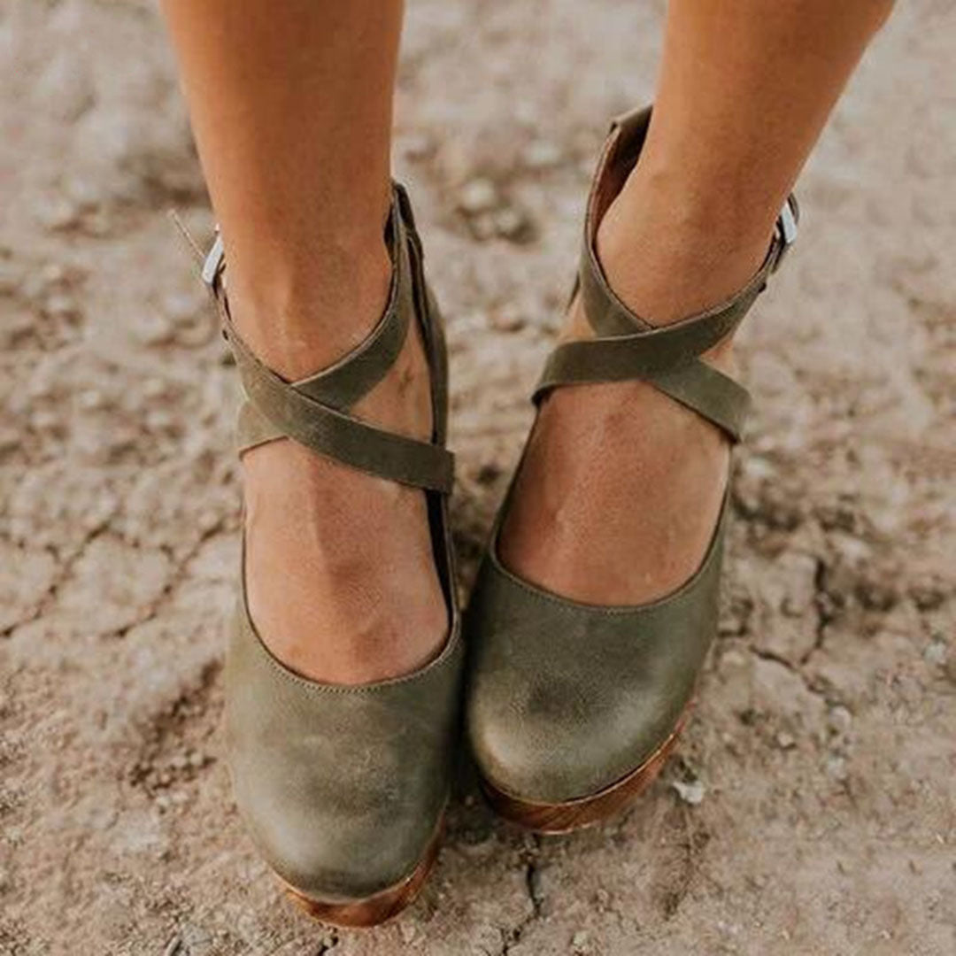 Livia Santorini | Platform hæle med elegant spænderem
