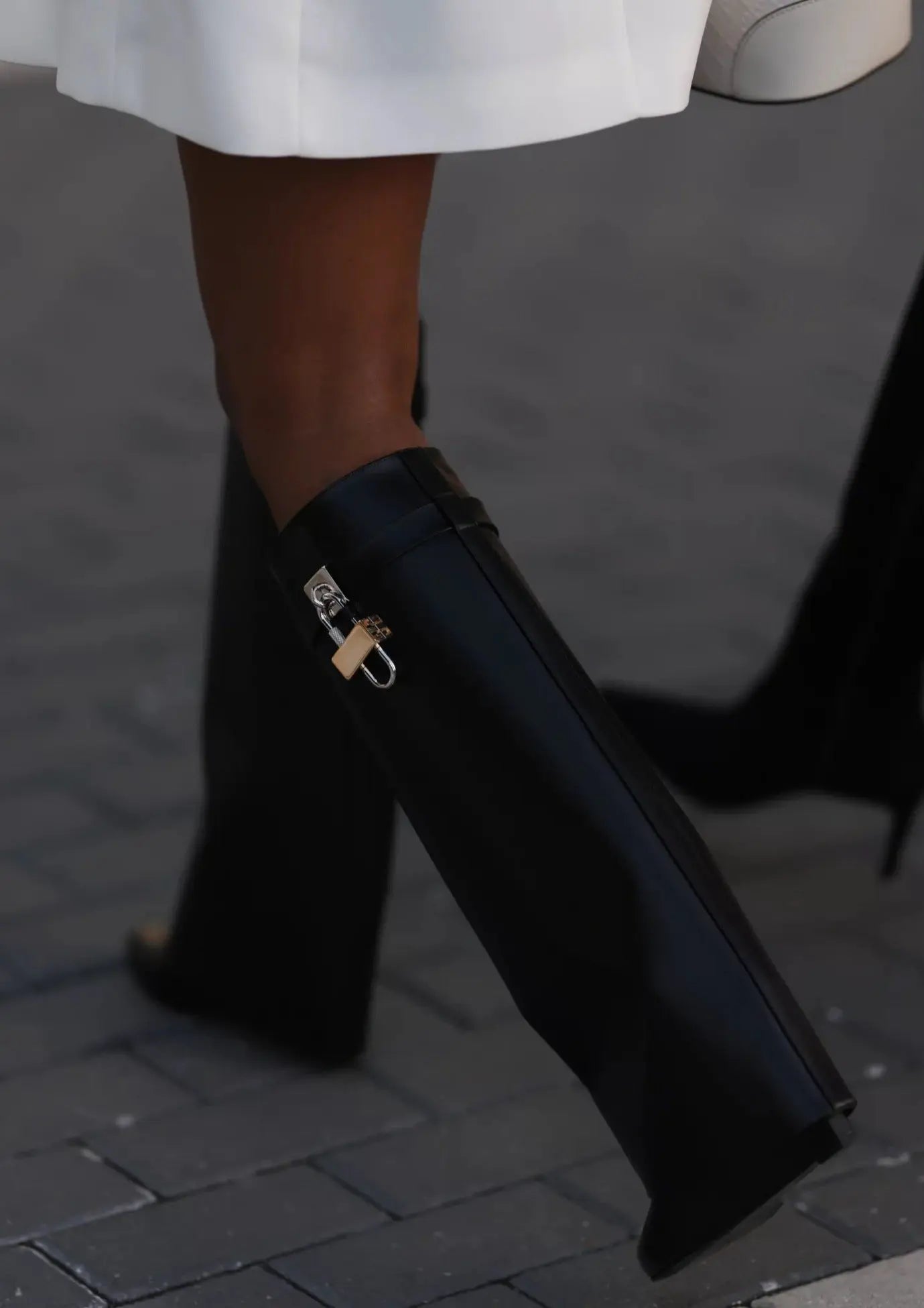 Valentina Ricci | Sculpted pant boots med futuristisk finish