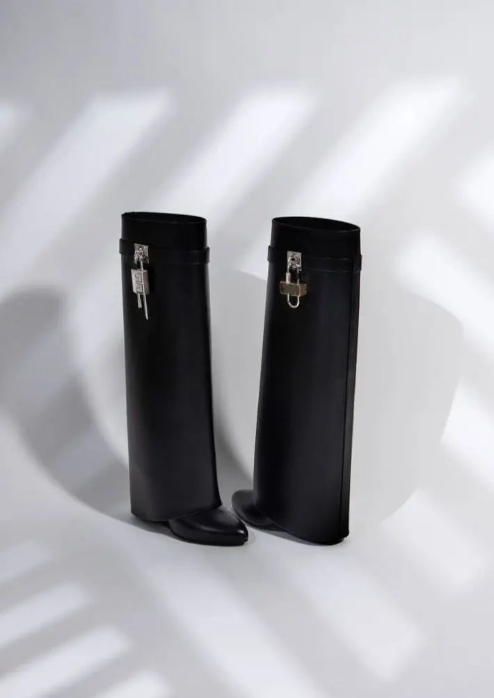 Valentina Ricci | Sculpted pant boots med futuristisk finish