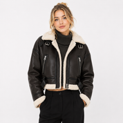 Lærke Juul | Cropped shearling-jakke i læderlook