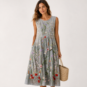 Louise Kirk | Geblümtes Midikleid mit Stickerei
