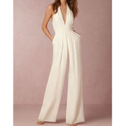 Valentina Moreau | Elegant halter jumpsuit med dyb V-hals til kvinder