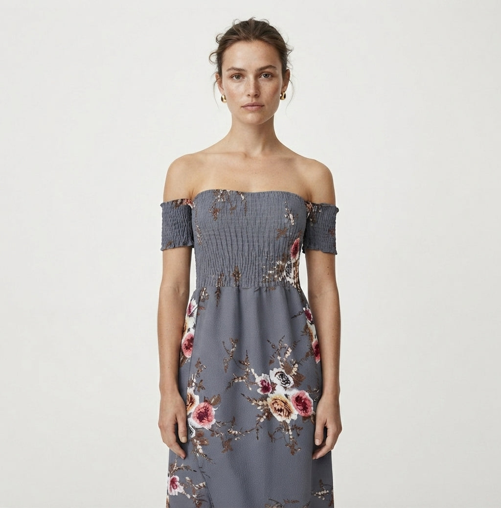 NannaKristensenBlomstretmaxi-kjolemedbareskuldre-model.jpg