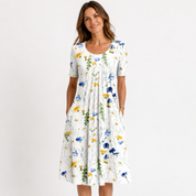 Nora Vestergaard | Midi-sommerkjole med blomsterprint