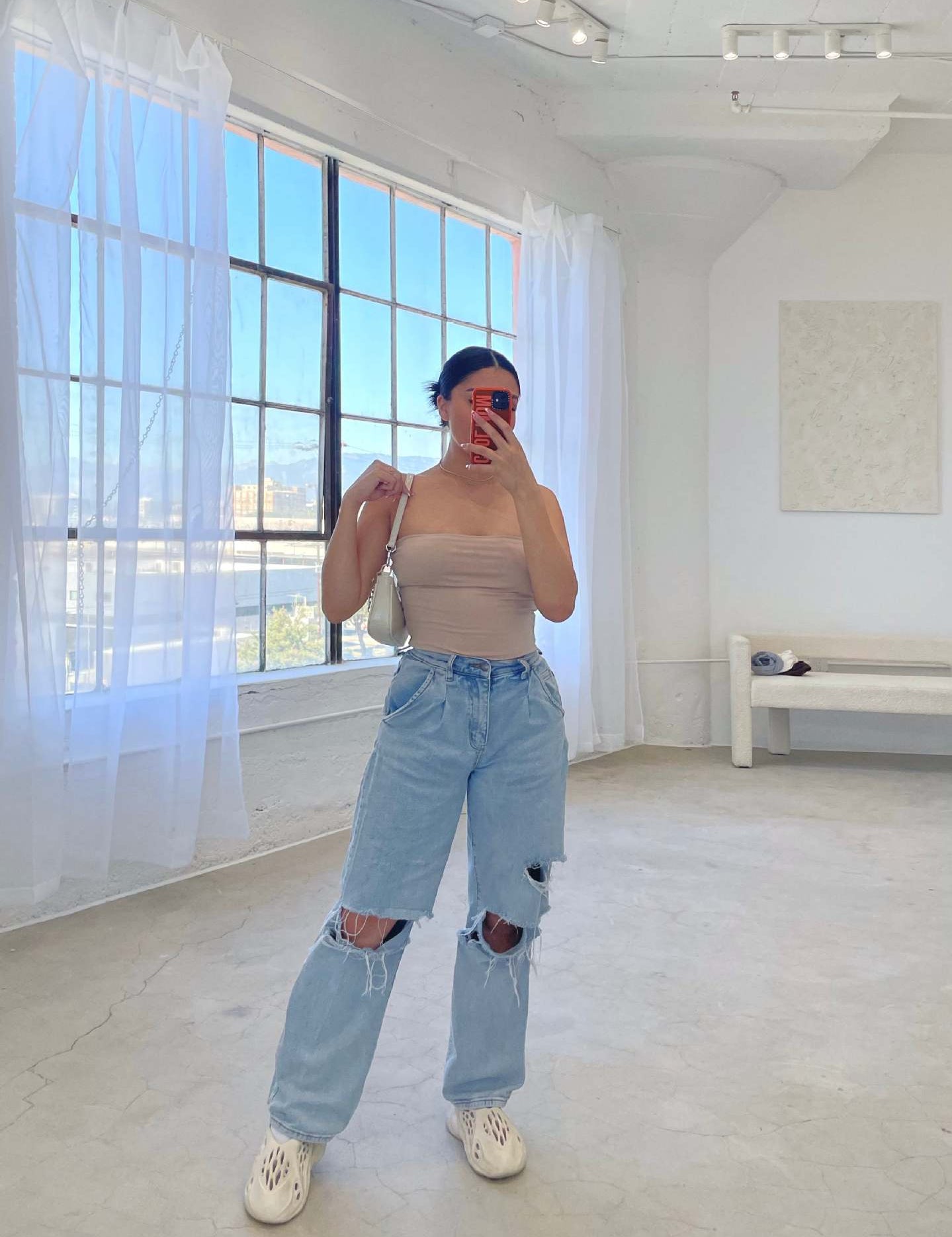 Zoe Harrington | Ripped mom jeans i lyseblå denim til kvinder