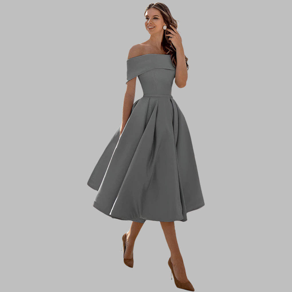 Isabella Conti | Luksus off-shoulder midi gallakjole i satin