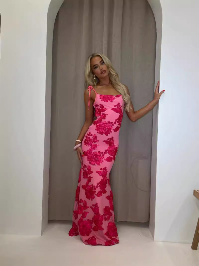 Giulia Bellini | Elegant maxikjole med blomsterdetaljer