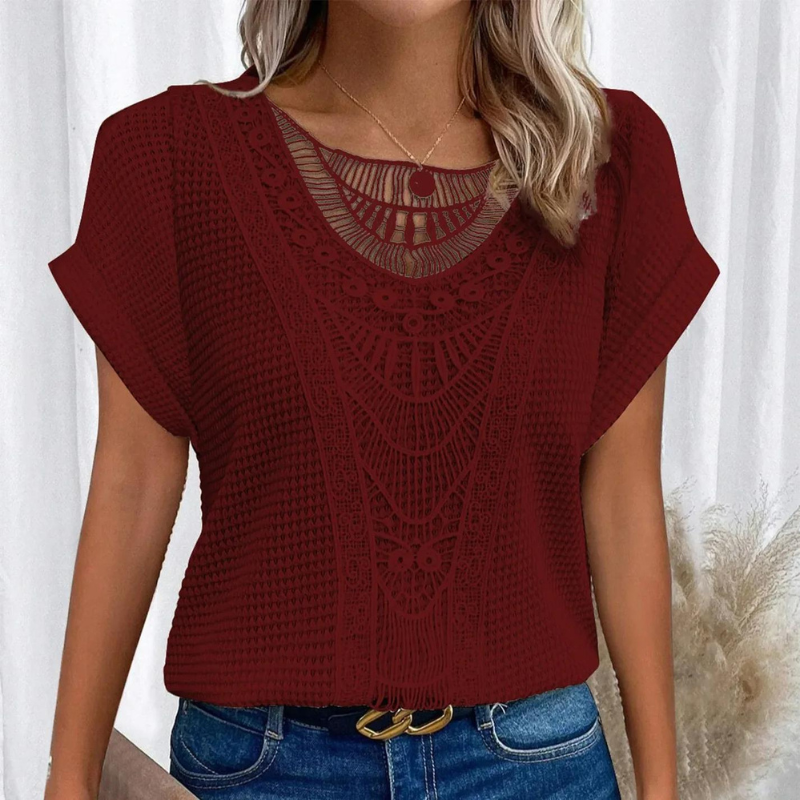 Camille Laurent | Blondebluse med elegant boheme-look