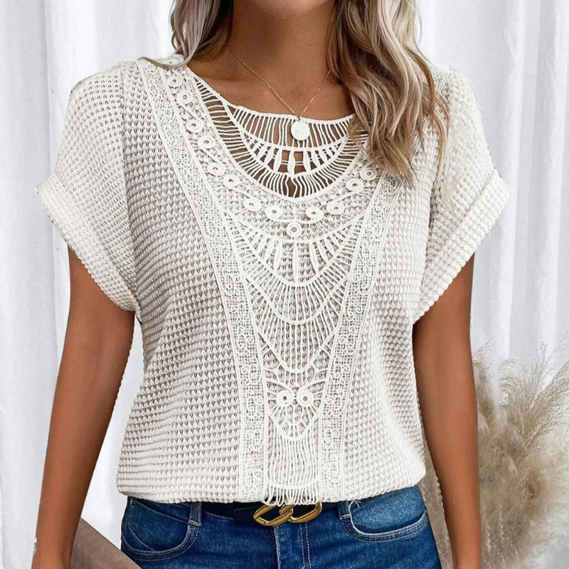Camille Laurent | Blondebluse med elegant boheme-look