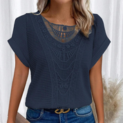 Camille Laurent | Blondebluse med elegant boheme-look