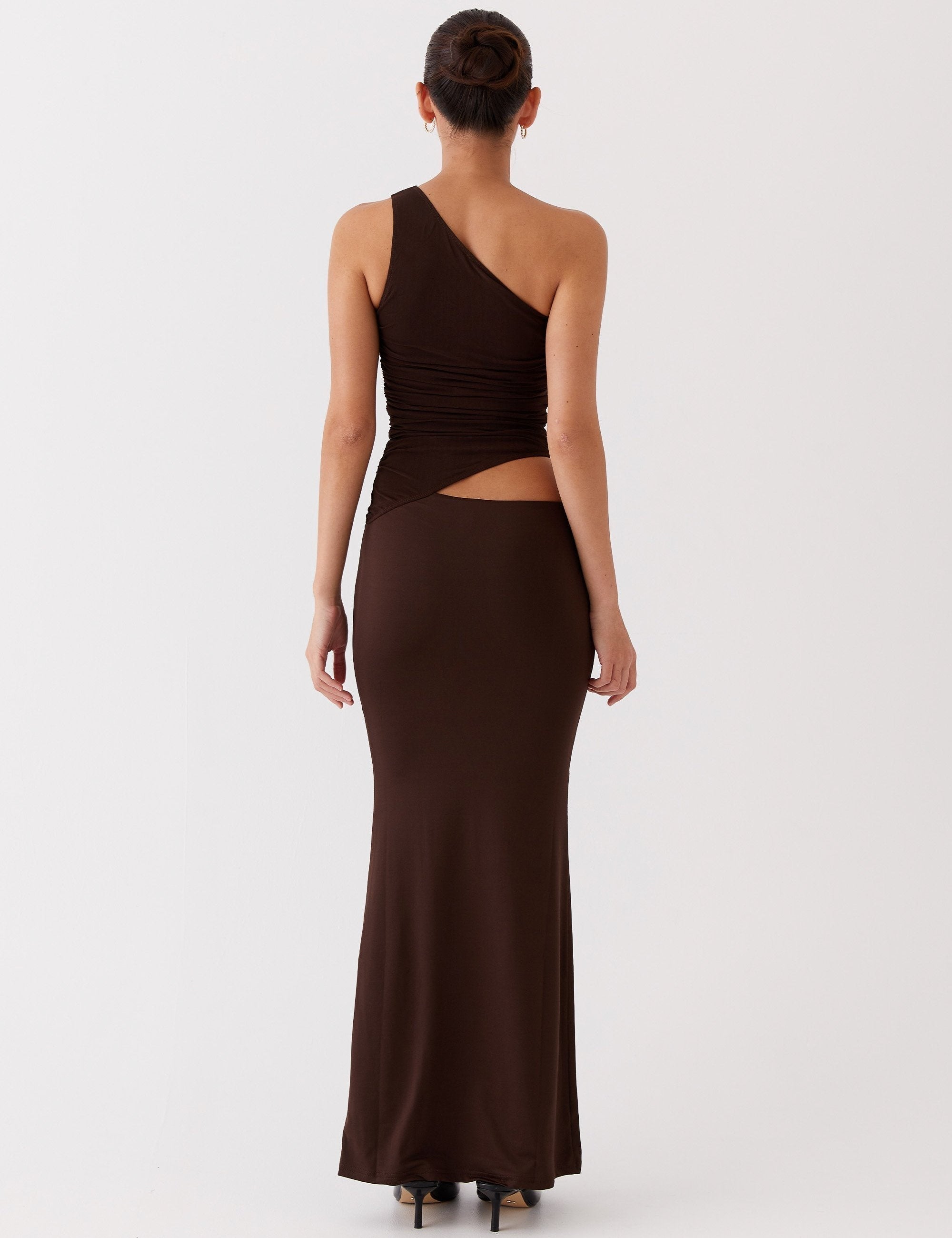 Peppermayo-16-05-24-3-Seranella_One_Shoulder_Maxi_-_Chocolatejpg.jpg